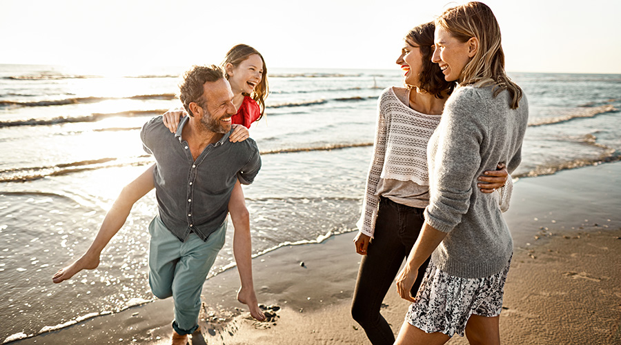 famille à la plage