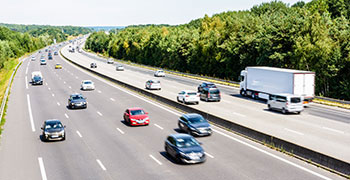 Comment bien conduire sur autoroute ?