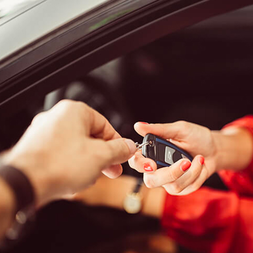 Jeune conducteur étranger : ma prime auto est plus chère ?