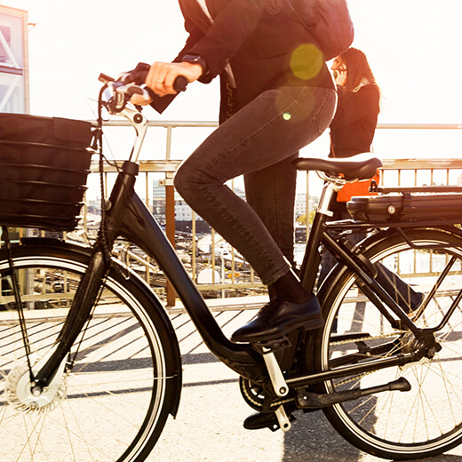 Accessoires vélo électrique ou VAE : quel équipement choisir ?