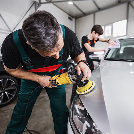 Rayure voiture : quelle prise en charge par l'assurance auto ? - MAIF