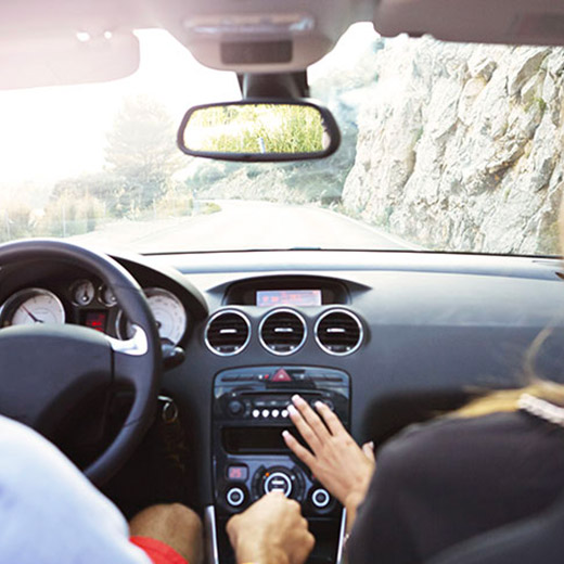 Pratique. Rouler en voiture de collection : il y a des avantages !