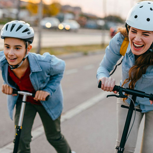 Casque pour trottinette électrique: pourquoi est-il indispensable pour