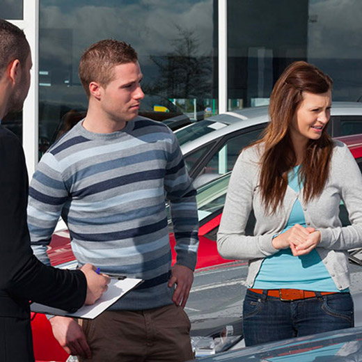 Acheter une voiture d’occasion chez un garagiste