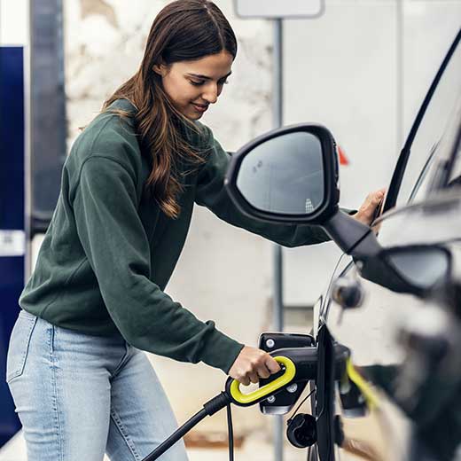 Voitures électriques : existe-t-il des modèles en boîte manuelle ?