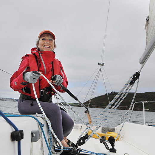 Tuto : Nettoyer le réservoir à carburant de son bateau - Voile